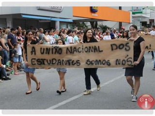 Desfile de aniversário de brusque