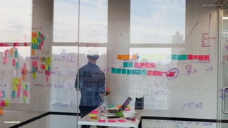 TWEET @SKOTCARRUTHDESIGN DOING > DESIGN THINKING
 