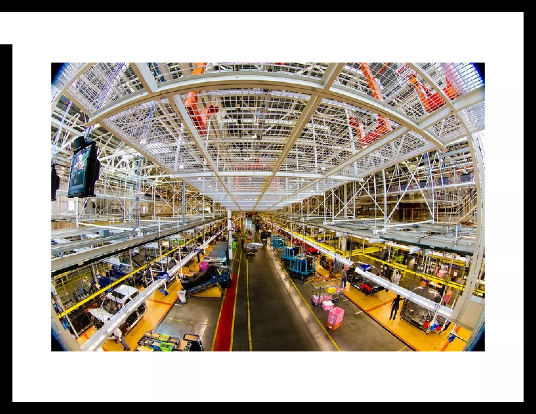 However, there will be a crucial
difference behind the scenes, and
it will be this difference that
changes our world from one of
centralized warehouses to a
world of distributed factories.
 