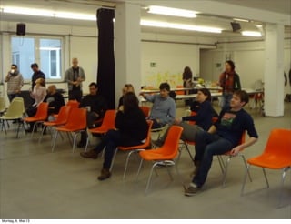 Interdisziplinäre Teams
- Design, UX, Frontend, Backend, PM...
- idealerweise auch Teilnehmer von
Kundenseite
- verschiedene Perspektiven bringen mehr
und fundiertere Ideen
 