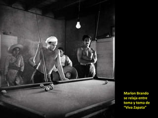 Marlon Brando se relaja entre toma y toma de “Viva Zapata” 