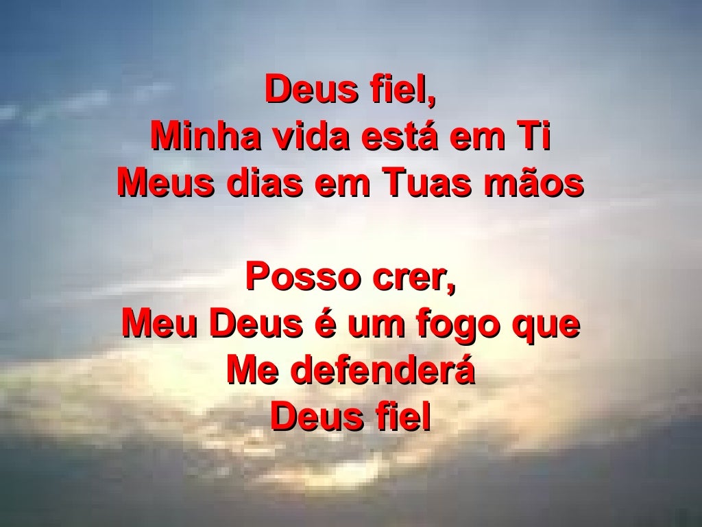 Deus fiel diante do trono