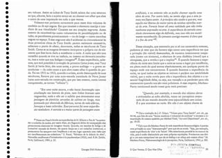. .:.
.
39 Penso em Freud citando as experiências de H. Silbcrer a fim de "surpreen-
der o trabalho do sonho) por assim dizer, em flagrante delito de transposição dos
pensamentos abstratos em imagens visuais. Quando) em estadosde fadiga e de'
invencível vontade de dormir, ele queria forçar-se a um tra balho' intelectual, o
pensamento lhe escapava com freqüência e em seu lugar aparecia uma visão que
era manifesta menteseu substituto." S. Freud, "Révision ele la théorie du rêve",
Nouuellesconférences d'introduction à lapsychanaiyse(1933) trad. R.1vL Zeirlin,
Paris, Gallimard, 1984) p. 35.
f-
I:
II
I
j
11
II
I
!
I
I
I
I,
u
I1
'I
/1
I
I!
1
I
o Que Vemos, O Que Nos Olha
40 Cito a tradução deJ.-P. Criqui, "Trii:rac pour Tony Srnirh", art. cit., pp .
44-46, que fala de uma "forrna moderna e industrial do sublime" e contesta a in-
terpretação do mesmo episódio por Míchael Fcied, "Art anel Objecthood", art. cit.,
pp. 18-20.
41 É já o que diz Merleau-Ponry de toda experiência fenomenológica: épreciso
uma privação ou uma "desconstnrçâo" para que ela se revele. "Seja, por exemplo,
nossa experiência do 'alto' e do 'baixo'. Não saberíamos percebê-Ia no comum da
vicia, pois é então dissimulada por suas próprias aquisições. Precisamos nos diri-
gir a um caso excepcional em que ela se desfaça e se refaça sob nossos olhos." ,
M.
Merleau-Ponty, Phénomenologie de laperception, Paris, Gallimard, 1945, P: 282.
"QuandQ, por exemplo) o mundo dos objetos claros
e articulados se acha .abolido, nosso ser perceptivo a71'l/JU-
tado de seu.mundo desenha 'urna rçspacialidade sem coisas.
·,É o que acontece na noite. Ela não é um objeto diante de
·Dessa situação, que mereceria por si só nm comentário extenso,
podemos já reter que ela fornece algo como uma experiência em que
a privação (do visfvel) desencadeia, de maneira inteiramente inespc-
rada (como um sintoma}, a abertura ele uma dialética (visual) :que a
ultrapassa, que a revela e que a implica'l-. É quando fazemos a expe-
riência da noite sem limite que a noite se torna o luga;' porexcelência,
em pleno meio.do qual somos absolutamente, em qualquer ponto do
espaço onde nos encontremos. É quando fazemos a experiência da
noite, na qual todos os objetos se retiram eperdernsua estabilidade
visível, que a noite revela para nós. a .importância dos objetos e a es-
sencial fragilidade deles, ou seja, sua vocação a se perderem para nós
exatamente quando nos'são mais próximos.. A esse respeito, Merleau-
Ponry continuará sendo.nosso guia mais precioso:
artificiais, e no entanto não se podia chamar aquilo U171G
obra de arte. Po-r outro lado, eu sentia algo que a arte ja-
mais me fizera sentir. A principio não soube o que era, mas
aquilo me liberou da 'maior parte de minhas opiniões acer-
ca da arte. Pareci~ haver ali-urna realidade que não tinha
·nenhuma expressão na arte. A experiência da estrada cons-
, titula claramente algo de definido, mas isso não era social-
. mente reconhecido. Eu pensaua comigo mesmo: 'ê claro que
é o fim da al'te,,40;.
Georges Didi-Huberrnan
"Era uma noite escura, e não havia iluminação nem
sinalização nas laterais da pista, nem linhas brancas nem
resguardos, nada a não ser o asfalto que atravessava uma
paisagem de planícies cercadas de colinas ao longe, mas
pontuada [)O1' chaminés de fábricas, torres de rede elétrica,
fumaças e luzes coloridas. Esse percurso foi urna experlên-
ela reveladora. A estrada e a maior parte da paisagem eram
I
seu volume. Assim os cubos de 1'011)' Srnith sa bem dar U111a estatura .
ao que, alhu res) faria o sujeito esvair-se: ao chamar um olhar que abre
o antro de uma inquietude em tudo o que vemos. .
. Voltemo-nos portanto novamente para esses dois volumes de
madeira ou de aço negros. Em que consiste o elemento maciço e ime-
diato de sua visualidade? Consiste em seu simples negrume. Antes .
mesmo de reconhecê-los como volumetrias de paralelepípedo ou de
cu bo, os percebemos primeiramente - ou elelonge - como manchas .
negras no espaço. E esse negrume não é acidental ou circunstancial às
duas primeiras obras de Tony 5111ith: parece realmente necessário)
soberano a ponto ele afetar) doravante, todas as esculturas de Toriy
Smith. Como se as imagens devessem incorporar a própria cor do ele-
mento que lhes havia dado a existência: a noite. A noite que não traz
conselho quando se vive na insônia, ou mesmo no devaneio.sonolen-'
to, mas a noite que traz fadigas e imagens-". É essa experiência) sabe-
mos, que terá presidido à invenção da primeira Caixa preta; mas Tony
5111íth já havia feito, dez anos antes) a prova análoga - a prova as-
sombrosa - ela noite como o que abre nosso olhar à questão da per-
da. Foi em 1951 ou 1952, quando o artista, ainda desocupadode suas
esculturas, f1anava por uma auto-estrada inacabada de Novajersey
(uma auto-estrada em construção, que por isso mesmo, corno iremos
compreender, se tornou "infinita"):
98
.'
•
•
•
•
•
•
•
•
•
•
•
•
•
•
•
•
•
•
•
•
•
•
•
•
•
•
•
•
•
•
•
•
•
 