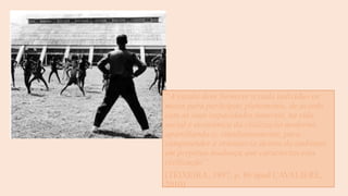 “A escola deve fornecer a cada indivíduo os
meios para participar, plenamente, de acordo
com as suas capacidades naturais, na vida
social e econômica da civilização moderna,
aparelhando-o, simultaneamente, para
compreender e orientar-se dentro do ambiente
em perpétua mudança que caracteriza esta
civilização”.
(TEIXEIRA, 1997, p. 86 apud CAVALIERE,
2010).
 