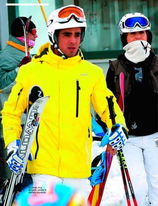 GONZC5




                 La pareja, muy
                 abrigada, pasaba la
                 mañana esquiando.


40   www.diezminutos.es
 