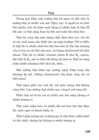Trư ng ð i h c Nông nghi p 1 - Giáo trình B o qu n nông s n --------------------------------------------- 122
Song trong ñi u ki n hi n t i, do nh ng ưu ñi m c a mái k t c u ki u vòm b ng g ch và do
thi u g , s t, nên ph n l n nh ng kho lo i này ñ u v n ñang ñư c s d ng.
- Ki u mái ngói v i ñ d c 40-45o
.
Mái ngói không có tr n như m t s kho c a nhà nư c trư c ñây hay các kho ch a c a h p
tác xã có như c ñi m l n là trong mùa nóng, tr i n ng to, nhi t b c x m t tr i truy n qua ngói,
làm cho không khí trong kho nóng ñ t ng t d x y ra hi n tư ng ñ ng sương l p g n m t
ñ ng h t. Kho mái ngói, không tr n thư ng b d t do gió t t nư c mưa vào qua các khe h gi a
các viên ngói. Vì v y, b o qu n thóc trong kho mái không tr n, ñ ng h t thư ng b b c nóng, b
men m c l p trên m t ñ ng h t.
ð kh c ph c nh ng như c ñi m nêu trên, ngư i ta làm tr n b ng vôi rơm. L p tr n này dày
6 cm, m t trên c a tr n có láng m t l p v a xi măng dày 1-2cm ñ ch ng d t (nư c mưa có h t
qua mái cũng không th m qua l p tr n ñư c) ñ ng th i ñ gi m h s b c x m t trên c a tr n.
Lo i tr n này có tác d ng cách nhi t r t t t, nh t ng không khí ñ m gi a tr n và mái kho. Nó
c n nhi t b c x qua mái t t, ñ ng th i thoát nhi t trong kho ra cũng nhanh.
Tuỳ tình hình và kh năng cung c p v t li u xây d ng, nhi u nơi kho ch a h t ph i l p b ng
tôn ho c fibrô xi măng. Nh ng nhà kho này trong mùa nóng trong kho thư ng nóng hơn các kho
khác 5-100
C.
Nh ng lo i kho l p tôn hay fibrô xi măng này nh t thi t ph i ñư c làm tr n b ng vôi - rơm
ñ tăng kh năng c n nhi t b c x qua mái và ch ng mưa h t qua mái.
Trong ñi u ki n nhi t ñ i nóng và m r t kh c nghi t Vi t Nam, ñ ph c v t t cho vi c
b o qu n h t, c u trúc cơ b n c a kho có th h n ch nh ng tác ñ ng x u c a môi trư ng bên
ngoài vào trong ñ ng h t là:
- Sàn n n có g m thông gió, tư ng tr g m kho ph i có l p cách m t t.
- Tư ng kho có th xây b ng g ch và t t nh t là có mái hiên che mưa n ng.
- Mái kho có th là mái beton, mái tôn ho c mái ngói, nhưng ph i có tr n ñ có l p không
khí ñ m làm nhi m v c n nhi t b c x qua mái.
5.3. Phương hư ng phát tri n kho b o qu n nông s n Vi t Nam
- Phá b các kho cũ, l c h u, d t nát, không b o ñ m các yêu c u k thu t ñ i v i kho tàng
b o qu n.
- C i t o m t s kho cũ. Trong khi chưa ñ ti n ñ xây các kho m i phù h p thì nên c i t o
m t s kho cũ theo ñ nh hư ng: tăng cư ng kh năng che ch n, cách ly nông s n; tăng kh năng
thông gió và tăng kh năng cơ gi i hoá kho tàng.
- Xây m i m t s kho. Ít nh t nên xây d ng ngay 2 kho Silo ch a thóc ñ ng b ng sông
C u Long, 1 kho Silo ch a thóc ñ ng b ng sông H ng. Khuy n khích các doanh nghi p b o
qu n, ch bi n, xu t nh p kh u nông s n xây các kho m i ñ b o ñ m ch t lư ng hàng xu t
kh u.
6. C u trúc cơ b n và nguyên t c làm vi c c a m t s lo i kho
M t vài ki u kho b o qu n nông s n ñã và ñang xây d ng nư c ta là kho thông gió và kho
l nh. Sau ñây là sơ ñ c u trúc c a m t s lo i kho trên:
 