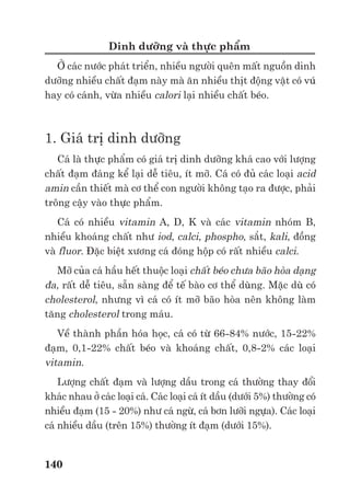 Trư ng ð i h c Nông nghi p 1 - Giáo trình B o qu n nông s n --------------------------------------------- 133
Th c ph m ñã qua thanh trùng có th t n tr không l nh t 6 tháng ñ n hơn 1 năm. S a
thanh trùng nên ñ trong t l nh.
* Ti t trùng (Sterilization)
T t c các VSV và các bào t c a chúng ñ u b tiêu di t và các enzim b m t ho t tính. Sau
ñó th c ph m ñư c bao gói kín ñ không b nhi m VSV tr l i.
Th c ph m ñư c ñun nóng ñ n trên 100 0
C (115 – 140 0
C). Rau và th t ñư c cho vào dung
d ch nư c mu i hay nư c s t trong các h p kim lo i nh . Trư c khi ghép n p, chúng ñư c ñun
nóng r i sau khi ghép n p chúng ñư c ti t trùng l i r i làm l nh. Cũng có th không c n ñun
th c ph m trư c khi ghép n p mà ch c n hút chân không các h p trên r i ti t trùng chúng.
Cách t t nh t ñ gi ch t lư ng th c ph m là ti t trùng nhanh nhi t ñ cao (140 0
C). UHT
(Ultra high temperature) là phương pháp s d ng hơi nư c nóng 140 0
C v i áp su t cao trong
vài giây r i làm l nh nhanh và ñóng gói vô trùng thư ng ñư c dùng cho s a và nư c qu .
Tuỳ theo th i gian và nhi t ñ s d ng, th c ph m có th b bi n màu, mùi, v và thay ñ i ñ
ñ c.
Th c ph m ti t trùng không c n l nh khi t n tr . Tuy nhiên, ñ th c ph m có ch t lư ng cao
nh t, nên s d ng chúng trong vòng 1 năm. th c ph m ñư c ti t trùng b ng UHT có th t n tr
3 – 6 tháng không c n l nh.
S tính toán th i gian và nhi t ñ ti t trùng d a trên s ch ng ch u c a Clostridium
botulinum – m t trong nh ng vi khu n gây hư h ng nguy hi m nh t.
b) Chi u x :
Các tia b c x ion hóa ñưa l i hi u qu b o qu n tuỳ thu c vào li u lư ng s d ng. Hi u qu
c a chúng là:
- Di t côn trùng (c sâu non và tr ng)
- Di t vi khu n và n m nhưng ñ c t n m và vi khu n không b tiêu di t.
- c ch s m c m m c a c do chúng ngăn c n s phân chia t bào; làm qu ch m chín do
chúng can thi p vào quá trình trao ñ i ch t.
- Làm gi m th i gian n u nư ng và làm khô th c ph m
Các tia gama và các chùm electron t Co 60 và Cs 137 có năng lư ng ñâm xuyên m nh
ñư c dùng ñ chi u x th c ph m.
Ưu ñi m c a phương pháp này là s nhi m tr l i VSV là không x y ra.
N ng ñ chi u x ñư c s d ng là 0,05 – 0,20 KGy ñ di t côn trùng; 0,02 – 0,15 KGy ñ
c ch m c m m khoai tây, hành tây.
Chi u x không gây nhi u thay ñ i tr ng thái và k t c u th c ph m. Các thay ñ i v mùi, v ,
màu s c, ñ ñ c th c ph m có nhi u ch t béo và protein có th x y ra (mùi phóng x ). Các thay
ñ i này có th ñư c h n ch b ng chi u x trong môi trư ng không có oxy hay làm l nh sâu
th c ph m trư c khi chi u x .
Tu i th c a th c ph m chi u x có th tăng lêm m t chút mà v n gi ñư c ch t lư ng. Tuy
v y, m t s nư c v n chưa cho phép s d ng phương pháp b o qu n này. nh ng nư c cho
phép s d ng, chúng bu c ph i dán nhãn rõ ràng và kèm theo các c nh báo c n thi t.
Các giai ño n sau thu ho ch c a s n ph m cây tr ng cơ b n là gi ng nhau. Tuy v y, v i b n
ch t khác nhau, giá tr s d ng khác nhau mà chúng có m t s sai khác nh t ñ nh. Sau ñây là
tóm t t công ngh sau thu ho ch c a m t s s n ph m cây tr ng:
3. Công ngh sau thu ho ch nông s n
3.1. Công ngh sau thu ho ch h t nông s n
a. ð c ñi m c a h t nông s n:
H t nông s n có m t s ñ c ñi m quan tr ng sau:
 