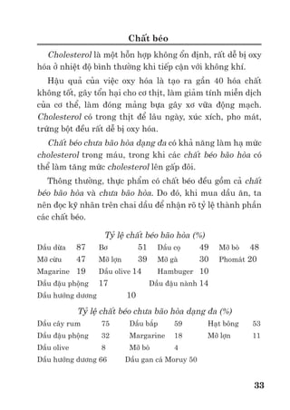 Trư ng ð i h c Nông nghi p 1 - Giáo trình B o qu n nông s n --------------------------------------------- 26
Ý nghĩa:
- T tr ng h t cho chúng ta bi t sơ b m c ñ tích lu v t ch t ch a trong h t khi thu ho ch.
- T tr ng h t ñư c dùng làm cơ s ñ tính toán ñ ch c ch n c a kho tàng và bao bì.
T tr ng h t ph thu c vào các y u t sau:
- ði u ki n sinh trư ng phát tri n c a cây và ñ chín sinh lý c a h t. N u ñi u ki n sinh
trư ng phát tri n c a nó càng t t, ñ chín h t càng cao, ch t lư ng dinh dư ng tích lu nhi u,
h t ch c thì t tr ng tăng cao.
- ð tr ng r ng c a kh i h t. Kh i h t có ñ tr ng r ng l n thì t tr ng cũng l n.
- S thay ñ i ch t lư ng h t trong quá trình b o qu n. Dư i ñi u ki n b o qu n có nhi t ñ
và m ñ cao, h t hô h p m nh, tiêu hao dinh dư ng nhi u và t tr ng h t gi m th p, nh hư ng
không t t ñ n kh năng gieo tr ng.
Cách xác ñ nh:
ð ñ y h t vào m t ng ñong có th tích là 1 lít như khi xác ñ nh dung tr ng h t.
Sau ñó cân và xác ñ nh tr ng lư ng h t trong ng ñong ta có dung tr ng h t (Bd).
Xác ñ nh t l kho ng không gian gi a các h t d, t l kho ng không gian h t chi m ch Pf
(xem 1.4.) b ng không khí hay b ng nư c r i áp d ng công th c trên ñ tính, ta s có t tr ng
Kd.
1.4. ð tr ng r ng (ñ h ng) (Porosity)
Khi h t ñ thành kh i hay ñ trong m t d ng c nào ñó, tuy nó t o thành kh i h t có hình
d ng nh t ñ nh nhưng các h t không ph i dính vào nhau mà v n t n t i nh ng khe h to nh
khác nhau gi a các h t. T t c kho ng không gian mà kh i h t chi m ch trên th c t do hai th
tích t o nên:
- M t th tích do h t chi m ch t c là th tích th t c a h t.
- M t th tích khác là kho ng không gian chi m ch t c th tích kho ng không gian gi a các
h t.
N u như dùng t s % ñ bi u th thì t l % th tích th t c a h t chi m là m t ñ c a h t.
Còn t l % th tích không gian gi a các h t là ñ tr ng r ng c a h t. R t d nh n th y là m t ñ
và ñ tr ng r ng c a h t nh hư ng bù ñ p l n nhau t c là m t ñ càng l n thì ñ tr ng r ng
càng nh và ngư c l i. T ng t l c a 2 lo i th tích trên là 100%.
Ý nghĩa:
M t ñ và ñ tr ng r ng có ý nghĩa r t l n trong công tác b o qu n. Kho ng tr ng xung
quanh h t chính là môi trư ng s ng c a h t, hô h p c a h t có quan h m t thi t v i m t ñ và
ñ tr ng r ng. ð tr ng r ng l n thì không khí lưu thông, nư c phân tán t t và tăng nhanh s
truy n nhi t tránh ñư c hi n tư ng t b c nóng. M t khác nó còn ñi u ti t ñư c không khí vào
n i b kh i h t, ñi u ti t nhi t ñ , m ñ trên b m t h t và xua ñu i ñư c hơi thu c ñ c sau khi
x lý xông trùng cho kh i h t.
Ngư c l i, n u ñ tr ng r ng quá cao thì h t hô h p m nh, côn trùng h i có cơ h i phát tri n
và t n dung tích kho ch a.
Do ñó có th th y r ng ñ tr ng r ng c a h t chính là ti u khí h u nơi h t ñư c t n tr . Nó
không nh ng nh hư ng ñ n các quá trình sinh lý, sinh hoá c a h t trong th i gian b o qu n mà
còn có quan h m t thi t ñ n vi c b o qu n h t an toàn.
Các y u t nh hư ng ñ n ñ tr ng r ng:
ð tr ng r ng c a h t ch u nh hư ng c a:
 