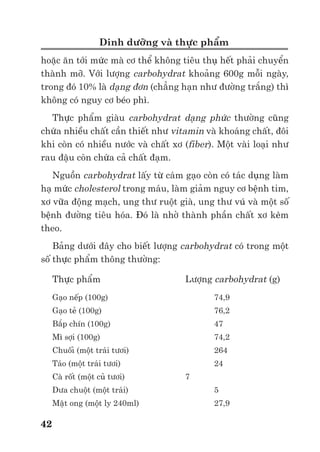 Trư ng ð i h c Nông nghi p 1 - Giáo trình B o qu n nông s n --------------------------------------------- 35
CHƯƠNG IV
SINH LÝ VÀ HÓA SINH NÔNG S N SAU THU HO CH
1. Bi n ñ i sinh lý c a nông s n sau thu ho ch
Có m t th c t cơ b n liên quan m t thi t t i công tác qu n lý sau thu ho ch, ñó là
ñ i tư ng nông s n mà chúng ta quan tâm là nh ng c u trúc “s ng”. Hi n nhiên, nông s n là
các th c th sinh h c s ng khi còn trên cây m trong môi trư ng c a chúng. Nhưng th m
chí sau khi thu ho ch thì chúng v n s ng, các ph n ng trao ñ i ch t v n x y ra, quá trình
sinh lý v n ñư c duy trì như khi còn trên cây m .
1.1. S phát tri n cá th nông s n
S phát tri n cá th nông s n có th chia làm 3 giai ño n sinh lý chính tính t khi h t n y
m m, ñó là sinh trư ng, chín - thành th c và già hoá. Tuy nhiên, do nông s n r t ña d ng v
ch ng lo i nên khó có th phân chia r ch ròi các giai ño n sinh lý này. S sinh trư ng có liên
quan ñ n vi c phân chia và phát tri n t bào cho ñ n khi ñ t t i kích thư c n ñ nh c a nông
s n. S chín - thành th c thư ng b t ñ u tru c khi nông s n ng ng sinh trư ng và quan ni m
chín này thư ng khác nhau các nông s n khác nhau. Quá trình sinh trư ng và thành th c có
th g i chung là pha phát tri n c a nông s n. Quá trình già hoá xu t hi n sau ñó, giai ño n ñ ng
hoá (t ng h p) k t thúc và thay b ng giai ño n d hoá (phân gi i) d n ñ n s già hóa và ch t c a
mô t bào.
Hình 1.4. S tăng trư ng, ki u hô h p và s n sinh ethylene c a nông s n
lo i hô h p ñ t bi n và hô h p thư ng
S chín – thu t ng ch dành riêng cho qu - ñư c b t ñ u trư c khi giai ño n thành th c
k t thúc cho ñ n giai ño n ñ u c a s già hóa. S khác bi t gi a giai ño n sinh trư ng và già
hóa r t d nh n bi t. Còn s thành th c ñư c coi như kho ng gi a c a hai giai ño n này.
ð i v i ph n l n các nông s n d ng qu và h t, s phát tri n cá th b t ñ u t sau khi
th ph n th tinh, ti p ñ n là s hình thành qu , h t non, tăng trư ng t bào, tích lu dinh
dư ng, chín và già hoá.
 
