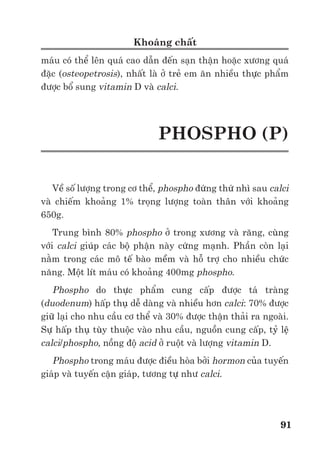 Trư ng ð i h c Nông nghi p 1 - Giáo trình B o qu n nông s n --------------------------------------------- 84
1.4. Phòng tr b nh h i
a, ð phòng b nh h i
Phòng b nh là cách an toàn nh t cho nông s n trư c quá trình b o qu n. Th c t cho th y là
b nh ch phát tri n và gây h i nông s n khi có ñ m t lư ng xâm nhi m t i thi u. B ng các bi n
pháp phòng b nh chúng ta có th làm gi m lư ng xâm nhi m này trên b m t nông s n, ho c
trong môi trư ng b o qu n tránh lây nhi m v sau. Phòng b nh ñôi khi không ch ñư c ti n
hành ngay trư c khi nông s n ñư c ñưa vào b o qu n, mà có th ñư c th c hi n t trư c và
trong khi thu ho ch. Thông thư ng trong giai ño n này, các bi n pháp phòng b nh là nh ng k
thu t ñơn gi n và không t n kém. Ví d ñ i v i rau qu , có th x lý thu c tr n m khu n trư c
khi thu ho ch vài ngày có tác d ng tiêu di t các m m m ng b nh mà n u còn, s có th phát
tri n và gây h i sau này trong b o qu n. R t nhi u lo i trái cây hi n nay ñã ñư c bao gói ngay
trong quá trình phát tri n, tránh ñư c s lây nhi m b nh trên ru ng. Nhi u nghiên c u v ngu n
b nh trên ñ ng ru ng cũng ñã khuy n cáo nông dân khi thu ho ch rau qu nên tránh ñ nông s n
ti p xúc tr c ti p v i m t ñ t nơi có vô s các loài vi sinh v t h i có th lây nhi m và phát tri n
gây h i v sau, hay khuy n cáo nông dân không nên thu ho ch nông s n nh ng khi tr i mưa hay
có sương mù vi ñây là ñi u ki n lý tư ng ñ b nh lây lan phát tri n gia tăng lư ng xâm nhi m.
Sau khi thu ho ch, ý th c phòng b nh cho nông s n càng ph i ñư c nâng cao. ð i v i các
lo i h t, vi c phơi s y ngay sau khi thu ho ch ñ ñ m b o h t có th y ph n an toàn (<13%) là
h t s c quan tr ng. N u ch m tr , h t còn m sau khi thu t ru ng v s b n m b nh t n công
ngay và lư ng xâm nhi m cho c kh i h t nông s n tăng m nh s t o ñi u ki n cho b nh phát
sinh lây lan gây h i trong b o qu n sau này. Rau qu sau khi thu ho ch s tr i qua các quy trình
chăm sóc x lý trư c khi ñưa vào b o qu n. Quá trình này nông s n s ph i ti p xúc v i nhi u
ñi u ki n x lý như phân lo i, c t t a, r a, ñóng gói, và không khí c a môi trư ng nơi di n ra các
ho t ñ ng trên. Ch m t công ño n trong quá trình này không ñư c xem xét x lý có th làm cho
c lô rau qu x lý b nhi m b nh. Do ñó, vi c kh trùng nhà xư ng, thi t b d ng c và môi
trư ng b o qu n là vi c c n thi t ph i làm ñ ñ m b o nông s n s không b ti p xúc v i ngu n
b nh.
Tùy thu c vào t ng lo i nông s n và ñ i tư ng n m b nh thư ng gây h i trên nông s n ñó,
các bi n pháp x lý trư c khi ñưa vào b o qu n s khác nhau. Ví d ñ i v i cam quýt là lo i trái
cây có th b o qu n lâu dài t i vài tháng trong ñi u ki n l nh. Cam quýt b o qu n b ñe d a b i
n m Penicillium digitatum và Penicillium italicum gây b nh m c xanh và m c l c. Hai loài n m
này ñ u có th phát tri n gây h i trong ñi u ki n 2-5o
C. Tuy nhiên, do ñ c ñi m lây nhi m sinh
h c b ng phát tán bào t khô nên bi n pháp phòng tránh ñơn gi n và hi u qu là trư c khi ñưa
cam quýt vào b o qu n là bao gói qu b ng túi polyethylene. Vi c bao gói s cô l p nh ng qu
nhi m b nh, t o ra rào c n ngăn ng a s phát tán bào t t nh ng qu b b nh sang qu kh e.
Hi n nay, v i công ngh hi n ñ i hơn, trái cây như cam quýt còn có th ñư c x lý bao sáp,
ho c bao sáp có tr n l n v i thu c tr n m, v a t o ra m t l p màng b o v h u hi u v i lây
nhi m b nh, v a t o ñ bóng tăng giá tr c m quan cho s n ph m. Không gi ng v i cam quýt,
b o qu n xoài không yêu c u bao gói t ng qu riêng l vì các loài n m ch y u gây b nh trên
xoài là Colletotrichum gloeosporioides và Botriodiplodia theobromae m t m t b ng ng phát
tri n trong ñi u ki n b o qu n 12-13o
C, m t khác vi c phát tán bào t ñ lây lan b nh không th
di n ra trong ñi u ki n khô ráo c a kho b o qu n.
Vi c phòng b nh còn liên quan ñ n các thao tác và bi n pháp k thu t trong b o qu n như
s p x p, v n chuy n nông s n, ñóng m kho… Nh ng ho t ñ ng này n u không c n th n s gây
ra nh ng t n thương cơ h c hay s c nhi t, làm gi m kh năng kháng b nh c a nông s n và nông
s n s d b nhi m b nh. Ví d n m Aspergillus niger gây b nh th i ñen trên xoài, nhưng n m
này không tr c ti p xâm nhi m xoài n u v qu còn nguyên v n. Trong trư ng h p v qu có
v t sây xát, n m d dàng phát tri n sâu vào bên trong và gây th i qu r t nhanh.
 