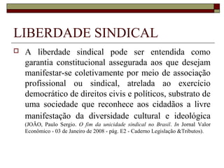 Direito Individual do Trabalho
Regula o contrato de
emprego/contrato de
trabalho.
 