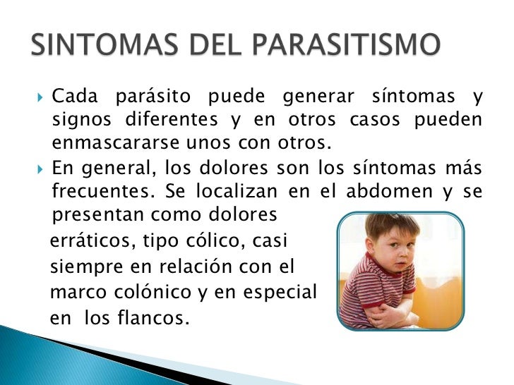 El mes cuando los es necesario para los gatitos de la lombriz