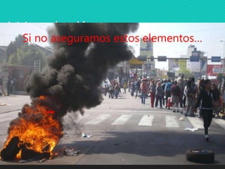1-) Introducción
La distribución de agua debe asegurar:
• Servicio Continuo: Se debe diseñar la red para
afectar lo menor posible al suministro frente a una
reparación (Ventaja de la malla cerrada)
• Calidad del agua: La calidad del agua no debe
deteriorarse en la red (un agua con una calidad
inadecuada puede ser muy peligrosa).
Importante de monitoreo
• Presión suficiente: para abastecer los elementos de
mas elevados del inmueble
• Debe ser capas de suministrar agua suficiente para
combatir incendios
• Debe estar diseñado de manera tal de reducir las
fugas al mínimo
Si no aseguramos estos elementos…
 