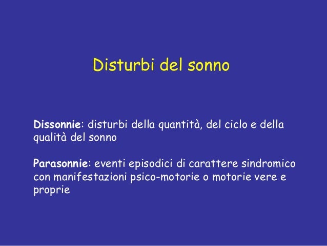 Se la testa dopo massaggio di reparto cervicale di una spina dorsale fa male
