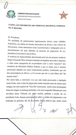 Parlamentares do PT entregam carta ao presidente do TRF4