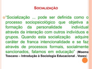 QuestõesculturaisDefinição:  o antropólogoinglês Edward B. Taylor define culturacomo “aqueletodocomplexoqueincluiconhecimento, crença, arte, moral, costumes e quaisqueroutrascapacidades e hábitosadquiridospelohomemenquantomembrodasociedade” (apud , ToscanoMoema, p. 39). É tudo o querecebeutransformaçãopelohomemcomofruto de seuesforçoparadominar a natureza a seuserviço.