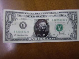 Billetes de dólar desfigurados