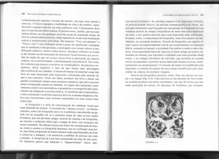 88 SI;;T,XE DA LINGL'AGEM VISUAL ANATOMIA DA MENSA(;EM VISlIAI. HH
cuidadosamente exposta e focada do mesmo, em suas cores plenas e
naturais. A foto se equipara à habilidade do olho e do cérebro, repro-
duzindo o pássaro real em seu meio ambiente real. Costumamos dizer
que se trata de um efeito realista. É preciso notar, porém, que na expe-
riência direta, ou em qualquer nível da escala de expressão visual, da
foto ao esboço.impressionista, toda experiência visual está fortemente
sujeita à interpretação individual. Da resposta "Vejo um pássaro" a
"Vejo o vôo" e aos múltiplos níveis e graus de significado e intenção
que as medeiam e ultrapassam, a mensagem está sempre aberta à mo-
dificação subjetiva. Somos todos únicos. Qualquer inibição no estudo
(e até mesmo na estruturação) do potencial visual humano que prove-
nha do medo de que tal avanço possa levar à destruição do espírito
criativo, ou à conformidade, é absolutamente injustificável. Na verda-
de, a místi,ca que passou a envolver os visualizadores, de pintores a ar-
quitetos, deixá implícito o fato de que fazem uma abordagem
não-cerebral de seu trabalho. O desenvolvimento de material visual não
deve ser mais dominado pela inspiração e ameaçado pelo método do
que o seu contrário. Fazer um filme, produzir um !ivro e pintar um
quadro constituem sempre uma aventura complexa, que deve recorrer
tanto à inspiração quanto ao método. As regras não ameaçam o pen-
samento criativo em matemática; a gramática e a ortografia não repre-
sentam um obstáculo à escrita criativa. A coerência não é antiestética,
e uma concepção visual bem expressa deve ter a mesma elegância e be-
leza que encontramos num teorema matemático ou num sóneto bem
elaborado.
A fotografia é o meio de representação da realidade visual que
mais depende da técnica. A invenção da "câmara escura", no Renas-
cimento, como um brinquedo para ver o ambiente reproduzido na pa-
rede ou no assoalho foi só a primeira etapa de uma árvore muito
frondosa, que nos permitiu chegar, através do cinema e da fotografia,
ao enorme e poderoso efeito que a magia da lente veio instaurar em
/
nossa sociedade. Da câmara escura aos meios de comunicação de mas-
sa, como o cinema e a fotografia impressa, tem-se verificado uma len-
ta, mas firme progressão de meios técnicos mais aperfeiçoados de fixar
e conservar a imagem, e de mostrá-Ia a milhões de pessoas em todo
o mundo. A fotografia já é um fato consumado há mais de cem anos.
Os inúmeros passos que separam o "daguerreótipo" único, não-
reproduzível inclusive, da calotipia negativa e de impressão múltipla,
da película Kodak flexível, da película cinematográfica de 35mm, dos
métodos lentamente aperfeiçoados de reprodução da fotografia de tom
contínuo através de chapas fotográficas de meio-tom para impressão
em série, e dos papéis especiais para uma impressão mais sofisticada,
levaram, todos, à onipresença da fotografia, tanto fixa quanto em mo-
vimento, na sociedade moderna. Através da fotografia, um registro vi-
sual e quase incomparavelmente real de um acontecimento na imprensa
diária, semanal ou mensal, a sociedade fica ombro a ombro com a his-
tória. Essa capacidade única de registrar os fatos atinge seu ponto cul-
minante no cinema, que reproduz a realidade com uma precisão ainda
maior, e no milagre eletrônico da televisão, que permitiu ao mundo
inteiro acompanhar o primeiro passo dado pelo homem na Lua, simul-
taneamente ao acontecimento. O conceito de tempo foi modificado pela
imprensa; o conceito de espaço foi para sempre modificado pela capa-
cidade da câmera de produzir imagens.
Através da fotografia é possível, então, fixar um pássaro no tem-
po e no espaço (fig. 4.1). Uma pintura ou um desenho de forte realis-
mo podem produzir um efeito semelhante, um tipo de forma que não
pode prescindir do artista. Os desenhos de Audubon, por exemplo,
FIGURA 4,I
 