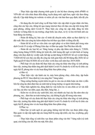 7
- Thực hiện cập nhật chương trình qu n lý cán bộ theo chương trình ePMIS và
VPN đối với viên chức được điều động, tuyển dụng mới, nghỉ hưu, nghỉ việc theo đúng
tiến độ. Cập nhật thông tin website và niêm yết các văn b n theo quy định, tiến độ yêu
cầu.
- Sử dụng địa chỉ mail công vụ để thực hiện việc cập nhật và giao nhận văn b n,
cũng như các báo cáo, thống kê qua mạng internet theo chỉ đạo của cấp trên trong thời
gian phòng, chống dịch Covid-19. Thực hiện các công tác cập nhật, đăng tin trên
website và b ng điện tử của trường; chụp hình, lựa chọn, xử lý và lưu trữ hình nh các
hoạt động của trường…
- Hoàn tất thống kê, báo cáo về trình độ chuyên môn, nhân sự theo định kỳ và
đột xuất. Báo cáo công tác kiêm nhiệm lưu trữ theo quy định và đúng tiến độ.
- Hoàn tất hồ sơ hồ sơ viên chức xin nghỉ phép và ra khỏi thành phố trong mùa
dịch Covid-19 và nộp về Phòng Giáo dục và Đào tạo quận Tân Phú theo tiến độ.
- Hoàn tất các loại hồ sơ: Nâng lương và phụ cấp thâm niên tháng 6, 7/2020;
nâng lương tháng 8/2020; thống kê trình độ, chất lượng đội ngũ và tình hình số lượng
đ ng viên theo định kỳ và đột xuất; hết tập sự đợt tháng 6/2020 (01 hồ sơ) và đợt tháng
7/2020 (02 hồ sơ); báo cáo đầy đủ công tác tinh gi n biên chế 06 tháng đầu 2020; hồ sơ
Nghị quyết 03 Quý II/2020; hồ sơ tổ chức và thi đua cuối năm học 2019-2020.
- Phối hợp với các đoàn thể thực hiện các công tác khác như tổng vệ sinh phòng
làm việc, trường lớp nhằm ứng phó dịch bệnh Covid-19; chuẩn bị và hỗ trợ tổ chức các
ngày hội lễ, phong trào và các hoạt động khác theo phân công.
e) B o vệ:
- Thực hiện việc vận hành các tủ, máy bơm phòng cháy, chữa cháy, tập huấn
phương án PCCC theo định kỳ (vào sáng thứ 7 hàng tuần).
- Tăng cường thường xuyên kiểm tra giờ ra vào của cá nhân hoặc các đơn vị đến
liên hệ công tác đ m đ m b o an ninh trật tự trong trường và ngoài nhà trường.
- Thực hiện nghiêm túc, đúng định kỳ việc kiểm tra và sửa chữa cơ sở vật chất
các lớp, các khu vực (đèn, quạt, dây điện, b ng lớp...).
- Kiểm tra và cắt tỉa cây xanh khô, héo; mé nhánh các loại cây lâu năm như cây
phượng, me... đ m b o an toàn trường học, cây không bị gãy đổ trong mùa mưa.
- Phối hợp với các đoàn thể thực hiện các công tác khác như tổng vệ sinh phòng
làm việc, trường lớp nhằm ứng phó dịch bệnh Covid-19; chuẩn bị và hỗ trợ tổ chức các
ngày hội lễ, phong trào và các hoạt động khác theo phân công.
f) Phục vụ:
- Đ m b o vệ sinh sạch sẽ, gọn gàng, không mùi hôi khu vực được phân công.
B o qu n và sắp xếp ngăn nắp các trang thiết bị cung cấp (chổi, cây lau, xà phòng, giấy
vệ sinh).
- Thực hiện tổng vệ sinh khu vực được phân công vào thứ 7 hàng tuần (vệ sinh
quạt, cửa kiếng cửa sắt, bồn rửa mặt, bồn cầu).
 