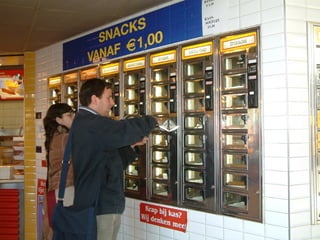 Dutch culture. Students Strabrecht College created a presentation to prepare an exchange