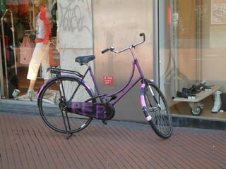 Dutch culture. Students Strabrecht College created a presentation to prepare an exchange