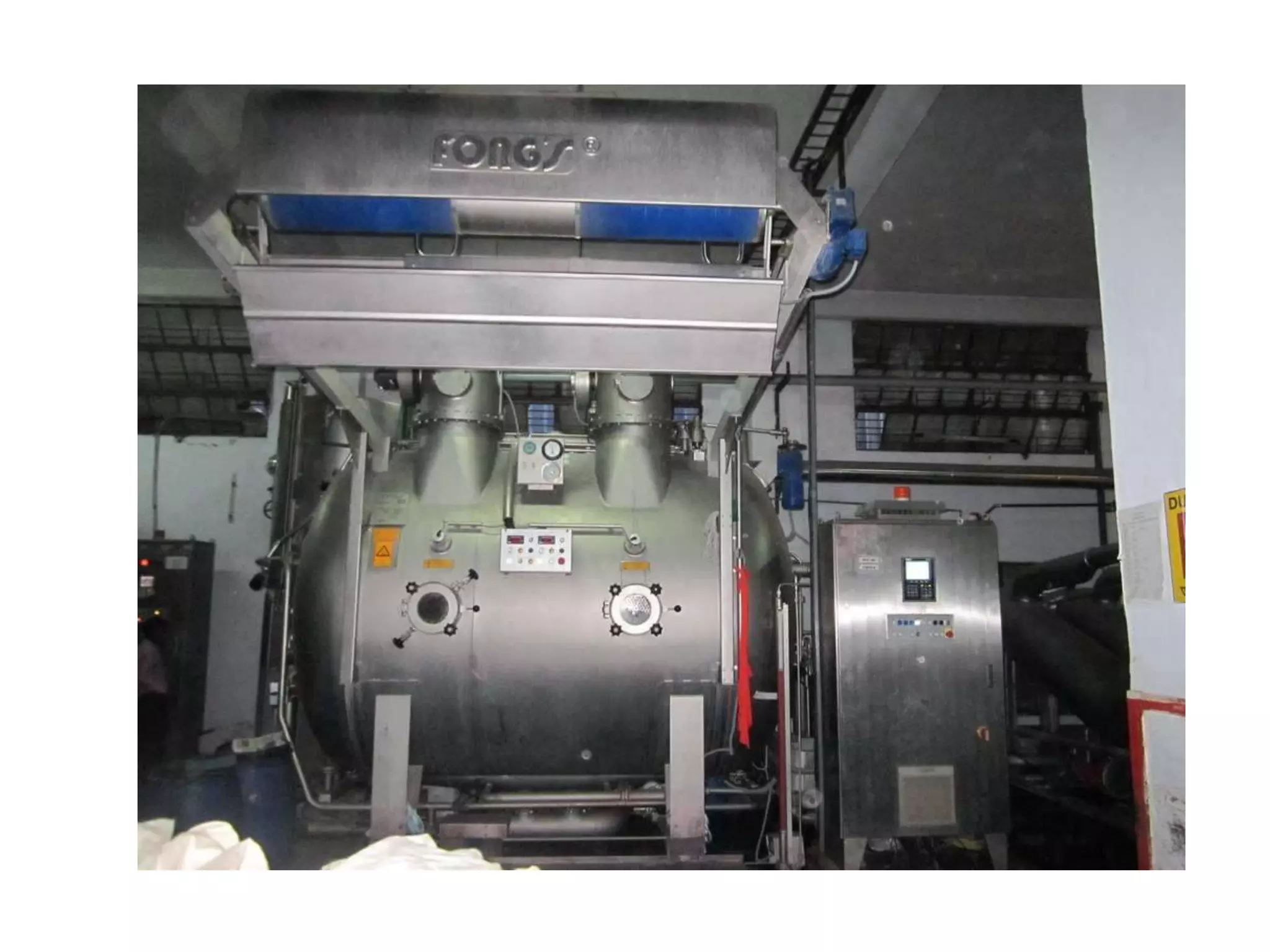 Dyeing machine