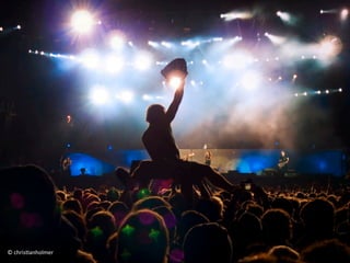 ©	
  chrisIanholmer	
  
 