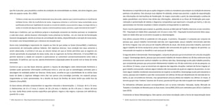 32 33
que lhe é peculiar, pois possibilita a análise de condições de vulnerabilidade na cidade, sob vários ângulos, para
além do aspecto renda. Diz o MDS:
“Embora a renda seja uma variável fundamental nessa discussão, sabemos que a extrema pobreza se manifesta de
múltiplas formas. Além da insuficiência de renda, insegurança alimentar e nutricional, baixa escolaridade, pouca
qualificação profissional, fragilidade de inserção no mundo do trabalho, acesso precário à água, à energia elétrica, à
saúde e à moradia são algumas delas. Superar a extrema pobreza requer, portanto, a ação intersetorial do Estado”21
.
Ainda que o CadÚnico, por sua dinâmica própria e atualização constante (as famílias precisam se recadastrar
a cada dois anos) admita levantar informações muito próximas às famílias, em um nível de territorialização
bastante desagregado; devido ao tempo de consolidação dos dados, disponibilização e extração de novas bases,
há sempre uma temporalidade que o distancia da situação atual.
Outra nota metodológica importante diz respeito ao fato de que ambas as fontes (Censo/IBGE e CadÚnico),
provenientes de instituições públicas federais, têm objetivos diversos. Essa condição tem duas vertentes a
serem observadas. A primeira é de que, ao mesmo tempo em que as fontes permitem que se organize um
retrato aproximado da população de baixa renda, elas se organizam de formas diferentes. O Censo/IBGE nos
permite observar a cidade em conjunto e particularizar os vulneráveis socioeconomicamente entre toda a
população. O CadÚnico, por sua vez, aponta diretamente à população pobre de acordo com as faixas de renda
elencadas.
Conclui-se que o uso das bases diversas, garante a riqueza de abordagens sobre determinado fenômeno e
também pode apresentar informações conflituosas entre si, uma vez que as metodologias utilizadas para a
abordagem da realidade podem ser diversas. Ainda assim, acredita-se que a possibilidade de se utilizar duas
bases de dados e organizar diálogos entre elas nos parece uma estratégia acertada, em especial porque,
resguardadas as notas apresentadas, há o desafio de busca de famílias de Santo André que estão fora do
Cadastro Único/MDS.
As fases etárias utilizadas compreendem os seguintes intervalos e denominações: 1. Crianças: de 0 a 14 anos;
2. Adolescentes: de 15 a 17 anos; 3. Jovens: de 18 a 29 anos; 4. Adultos: de 30 a 59 anos; 5. Idosos: 60 anos
ou mais. Serão feitos ainda recortes específicos para gênero: negros e não negros; e pessoas com deficiência,
quando for o caso.
21
MDS, disponível em: <http://www.brasilsemmiseria.gov.br/apresentacao>.
Ressaltamos a importância de que as ações cheguem a todos os moradores que estejam na condição de extrema
pobreza e de pobreza. Para alcançar esse objetivo foi adotada, sempre que possível, a opção de espacialização
das informações em bairros/Área de Ponderação. Os mapas construídos a partir da sistematização e análise de
dados possibilitam uma leitura mais direta das informações, adotando-se as Áreas de Ponderação para espa-
cialização e apresentação de tabelas e diagramas comparativos que expressam a situação por bairro, e são ora
apresentados em formato ampliado e tabela completa correspondente no Apêndice.
Outro recorte explicitado para analisar as questões alusivas ao Mercado de Trabalho relaciona-se aos conceitos:
PIA – População em Idade Ativa: população com 10 anos e mais; PEA – População Economicamente Ativa: popu-
lação em idade ativa que se encontra ocupada ou desempregada.
Este último conjunto (PEA) se subdivide em três grupos. O primeiro, ‘Ocupados’, é composto por conjunto de
pessoas que: possui trabalho remunerado exercido com regularidade; possui trabalho remunerado exercido
de forma irregular, mas sem procura de trabalho diferente do atual, não tendo procurado trabalho, exerceram
algum trabalho de forma excepcional; possui trabalho não remunerado de ajuda em negócios de parentes, ou
remunerado em espécie ou benefício e sem procura de trabalho.
O segundo deles é denominado ‘Desempregados’, conjunto de pessoas que se encontram em uma das situações
a seguir: Desemprego aberto, pessoas que procuraram trabalho de maneira efetiva nos 30 dias anteriores ao da
entrevista e não exerceram nenhum trabalho nos últimos sete dias; Desemprego oculto pelo trabalho precário,
que compreende pessoas que procuraram efetivamente trabalho nos 30 dias anteriores ao dia da pesquisa, ou
nos últimos 12 meses, e que se encontram em algumas das seguintes situações: realizam de forma irregular al-
gum trabalho remunerado; realizam algum trabalho não remunerado de ajuda em negócios de parentes; ou rea-
lizam algum trabalho recebendo exclusivamente em espécie ou benefício; Desemprego oculto pelo desalento e
outros, pessoas sem trabalho e que não o procuraram nos últimos 30 dias por desestímulos do mercado de tra-
balho, ou por circunstâncias fortuitas, mas apresentaram procura efetiva de trabalho nos últimos 12 meses. O
terceiro grupo é dos ‘Inativos’ (maiores de 10 anos), parcela da PIA que não está ocupada nem desempregada22
.
Os Indicadores utilizados possuem correspondência com os temas indicados: Educação, Saúde, Mercado de
Trabalho e Condições de Moradia para as duas bases: Censo/IBGE,2010 (com estimativa para 2013) e CadÚnico
(ano 2013).
Finalizando as Notas Metodológicas, falta apenas uma breve elucidação sobre a forma de espacialização deste
22
SEADE, disponível em:<http://www.seade.gov.br/produtos/ped/index.php>.
 
