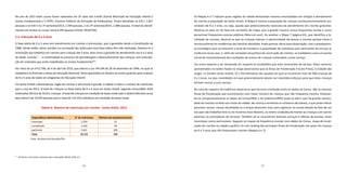 60 61
No ano de 2013 estes cursos foram realizados em 23 salas das Emeifs (Escola Municipal de Educação Infantil e
Ensino Fundamental) e 5 CPFPs, (Centros Públicos de Formação de Professores). Foram atendidas no EJA I, 1.657
pessoas e no EJA II no 1º semestre/2013, 2.549 pessoas, e no 2º semestre/2013, 2.089 pessoas. O total de atendi-
mentos em ambos os cursos soma 6.295 pessoas (Fonte: DEJA/PSA).
2.2. Instrução de 0 a 5 anos
A faixa etária de 0 a 5 anos tem atendimento em creches e pré-escolas, que é garantido desde a Constituição de
1988. Desde então, várias revisões na concepção das ações para essa faixa etária têm sido realizadas. Destaca-se a
orientação dos trabalhos em creches para crianças até 3 anos, bem como a garantia de atendimento nos 4 e 5 anos
de idade, visando:“ ... a continuidade no processo de aprendizagem e desenvolvimento das crianças, sem antecipa-
ção de conteúdos que serão trabalhados no Ensino Fundamental”37
.
Por meio da Lei nº12.796, de 4 de abril de 2013, que alterou a Lei nº9.394 de 20 de dezembro de 1996, na qual se
estabelece as diretrizes e bases da Educação Nacional, foram garantidos os direitos ao ensino gratuito para crianças
de 0 a 5 anos de idade em programas de Educação Infantil.
Em Santo André a demanda por vagas de creches e pré-escola é grande. A tabela 6 indica o número de matrículas
para o ano de 2013. O total de crianças na faixa etária de 0 a 3 anos em Santo André, segundo Censo/IBGE 2010
(estimativa 2013) é de 32.811 crianças. O total de crianças em condição de baixa renda (até ½ Salário Mínimo) nessa
fase etária é de 10.039 pessoas para o total de 114.433 indivíduos em condição de baixa renda.
Tabela 6. Número de matrículas em creches - Santo André, 2013
Dependência Administrativa N° de matrículas Número de estabelecimentos
municipal 5.254 31
conveniada 1.410 18
particular 3.451 109
Total 10.115 158
Fonte: Secretaria de Educação/PSA.
37
Diretrizes curriculares nacionais para a educação infantil, 2010, p.7
Os Mapas 6 e 7 indicam quais regiões da cidade demandam maiores necessidades em relação a atendimento
de creches à população de Santo André. O Mapa 6 mostra a população de crianças socioeconomicamente vul-
neráveis de 0 a 3 anos, ou seja, aquela que potencialmente necessita de atendimento em creches gratuitas.
Observa-se pela cor da fatia em vermelho do mapa, que a grande maioria nunca frequentou escola e outro
percentual frequentou escolas públicas (fatia em azul). Ao analisar o Mapa 7 (página 63), que identifica a lo-
calidade de creches, observa-se que as crianças tiveram a oportunidade de acesso a creches porque havia o
serviço próximo às residências das famílias atendidas. Pode parecer óbvia essa observação, mas o planejamen-
to estratégico que correlacione o local de moradia e a quantidade de indivíduos que necessitam do serviço se
evidencia nesse caso. E, além de norteador da política de construção de creches, se estabelece como um ponto
inicial de monitoramento das condições de acesso de crianças vulneráveis a esse serviço.
Um outro aspecto a ser destacado diz respeito às localidades que mais necessitam do serviço. Pelos números
apresentados na tabela fixada no mapa observamos que as Áreas de Ponderação 4 (Cata Preta), 6 (Cidade São
Jorge), 11 (Jardim Santo André), 22 ( Vila Palmares) são aquelas em que se encontram mais de 900 crianças de
0 a 3 anos, ou seja, localidades em que potencialmente devem ser investidos esforços para que estas crianças
tenham acesso a esse serviço.
No caso do cadastro do CadÚnico observa-se que há certa similitude entre os dados do Censo. São as mesmas
Áreas de Ponderação que encontramos com maior número de crianças que não frequenta creches. Analisan-
do-se comparativamente os dados do Censo/IBGE e do CadÚnico/MDS pode-se aferir que há grande necessi-
dade de creches na faixa sul e leste da cidade. No centro e arredores os números são baixos, o que pode indicar
possíveis causas: nessas localidades as crianças demoram mais para ingressar na escola devido ao fato de um
dos pais não trabalhar fora ou ter horários mais flexíveis, ou terem condições de manter as crianças com outros
parentes ou prestadores de serviços. Também ali se concentram diversos serviços e ofertas de escolas, tanto
municipais como particulares. Seguem os mapas de frequência escolar com dados do Censo, mapa de locali-
zação de creches na cidade e gráfico 13 com ranking das principais Áreas de Ponderação nas quais há crianças
de 0 a 3 anos que não frequentam creches (Mapas 6 e 7).
 