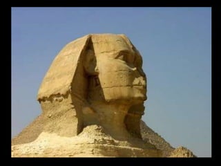 Múmia de Imhotep
Deste modo a arte
representa, exalta e
homenageia constantemente
o faraó e as diversas
divindades da mito...