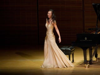 Elaine Kwon (Concert Pianist)