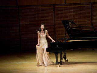 Elaine Kwon (Concert Pianist)