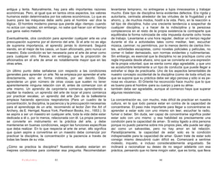 antigua y lenta. Naturalmente, hay para ello importantes razones          levantarse temprano, no entregarse a lujos innecesarios y trabajar
económicas. Pero, al igual que en tantos otros aspectos, los valores      mucho. Este tipo de disciplina tenía evidentes defectos. Era rígida y
humanos están determinados por los valores económicos. Lo que es          autoritaria, centrada alrededor de las virtudes de la frugalidad y el
bueno para las máquinas debe serlo para el hombre -así dice la            ahorro, y, de muchos modos, hostil a la vida. Pero, en la reacción a
lógica-. El hombre moderno piensa que pierde algo -tiempo- cuando         tal tipo de disciplina, hubo una creciente tendencia a sospechar de
no actúa con rapidez; sin embargo, no sabe qué hacer con el tiempo        cualquier disciplina, y a hacer de la indisciplina y la perezosa
que gana -salvo matarlo                                                   complacencia en el resto de la propia existencia la contraparte que
                                                                          equilibraba la forma rutinizada de vida impuesta durante ocho horas
Eventualmente, otra condición para aprender cualquier arte es una         de trabajo. Levantarse a una hora regular, dedicar un tiempo regular
preocupación suprema por el dominio del arte. Si el arte no es algo       durante el día a actividades tales como meditar, leer, escuchar
de suprema importancia, el aprendiz jamás lo dominará. Seguirá            música, caminar; no permitirnos, por lo menos dentro de ciertos lími-
siendo, en el mejor de los casos, un buen aficionado, pero nunca un       tes, actividades escapistas, como novelas policiales y películas, no
maestro. Esta condición es tan necesaria para el arte de amar como        comer ni beber demasiado, son normas evidentes y rudimentarias.
para cualquier otro. Parece, sin embargo, que la proporción de            Sin embargo, es esencial que la disciplina no se practique como una
aficionados en el arte de amar es notablemente mayor que en las           regla impuesta desde afuera, sino que se convierta en una expresión
otras artes.                                                              de la propia voluntad; que se sienta como algo agradable, y que uno
                                                                          se acostumbre lentamente a un tipo de conducta que puede llegar a
Un último punto debe señalarse con respecto a las condiciones             extrañar si deja de practicarla. Uno de los aspectos lamentables de
generales para aprender un arte. No se empieza por aprender el arte       nuestro concepto occidental de la disciplina (como de toda virtud) es
directamente, sino en forma indirecta, por así decirlo. Debe              que se supone que su práctica debe ser algo penosa y sólo si es pe-
aprenderse un gran número de otras cosas que suelen no tener              nosa es «buena». El Oriente ha reconocido hace mucho que lo que
aparentemente ninguna relación con él, antes de comenzar con el           es bueno para el hombre -para su cuerpo y para su alma-
arte mismo. Un aprendiz de carpintería comienza aprendiendo a             también debe ser agradable, aunque al comienzo haya que superar
cepillar la madera; un aprendiz del arte de tocar el piano comienza       algunas resistencias.
por practicar escalas; un aprendiz del arte Zen de la ballestería
empieza haciendo ejercicios respiratorios (Para un cuadro de la           La concentración es, con mucho, más difícil de practicar en nuestra
concentración, la disciplina, la paciencia y la preocupación necesarias   cultura, en la que todo parece estar en contra de la capacidad de
para el aprendizaje de un arte, recomiendo al lector Zen the Art of       concentrarse. El paso más importante para llegar a concentrarse es
Archery, de E. Herrigel, Nueva York, Pantheon Books, Inc., 1953.). Si     aprender a estar solo con uno mismo sin leer, escuchar la radio,
se aspira a ser un maestro en cualquier arte, toda la vida debe estar     fumar o beber. Sin duda, ser capaz de concentrarse significa poder
dedicada a él o, por lo menos, relacionada con él. La propia persona      estar solo con uno mismo -y esa habilidad es precisamente una
se convierte en instrumento en la práctica del arte, y debe               condición para la capacidad de amar-. Si estoy ligado a otra persona
mantenerse en buenas condiciones, según las funciones específicas         porque no puedo pararme sobre mis propios pies, ella puede ser algo
que deba realizar. En lo que respecta al arte de amar, ello significa     así como un salvavidas, pero no hay amor en tal relación.
que quien aspire a convertirse en un maestro debe comenzar por            Paradójicamente, la capacidad de estar solo es la condición
practicar la disciplina, la concentración y la paciencia a través de      indispensable para la capacidad de amar. Quien trate de estar solo
todas las fases de su vida.                                               consigo mismo descubrirá cuán difícil es. Comenzará a sentirse
                                                                          molesto, inquieto, e incluso considerablemente angustiado. Se
¿Cómo se practica la disciplina? Nuestros abuelos estarían en             inclinará a racionalizar su deseo de no seguir adelante con esa
mejores condiciones para contestar esa pregunta. Recomendaban             práctica, pensando que no tiene ningún valor, que es tonta, que lleva

          PsiKolibro              83                                                                       84
 