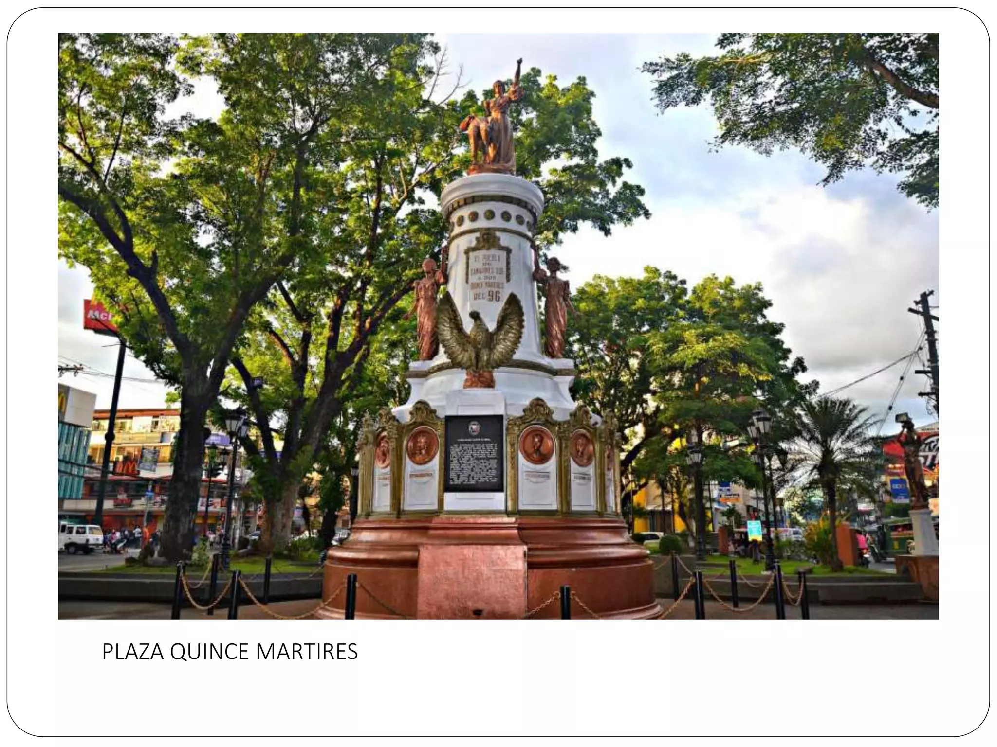PLAZA QUINCE MARTIRES
 