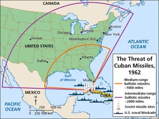 Otros acontecimientosVietnam: Aquí se produjo una situación parecida a la de Corea: después que los vietnamitas se independizaron de los franceses (1954); el país fue dividido en norte (comunista) y en Sur (no- comunista), al estallar una rebelión el sur contra un gobierno corrupto, el comunista norvietnamita, prestó auxilio militar a los rebeldes, y los EEUU se involucraron más y más en el apoyo del gobierno sur vietnamita, con el objeto de evitar la difusión del comunismoOtros acontecimientosEEUU retiró sus tropas en 1973. En 1975 se consolida el gobierno comunista de Vietnam 