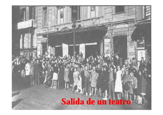 Salida de un teatro
 