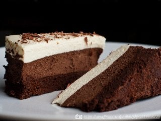 13https://www.ﬂickr.com/photos/jshj/4619958228
 