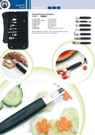 BergHOFF
Studio
177
1x teapot	 13 x 19.5 x 13 cm (5” x 7 3/4” x 5”) 1.3 l (1.4 Qt)
1x lid	 8.5 x 4 cm (3 1/4” x 1 1/2”)
1x strainer	 7.3 x 9.5 cm (3” x 3 3/4”)
1x stand	 13 x 4 cm (5” x 1 1/2”)
Material: 18/10 stainless steel for the stand, strainer and lid. The teapot is made of glass
- Heat-resistant up to 180°c (356F) - Finish: matt
Dorado
teapot
1107035
 