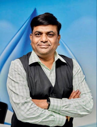 Entrepreneurs of the year 2024 Dr Surendra Takawale.pdf