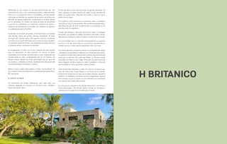 24
DECORACIÓN
25
Distribuida en dos niveles, la vivienda está formada por dos
volúmenes de vidrio y dos volúmenes de piedra, interconectados
entre sí por un puente de vidrio y un entrepiso. Los dos grandes
volúmenes acristalados, son espacios de transición y se utilizan para
delimitar los espacios exteriores, manteniendo el contacto directo
con la naturaleza. En cambio, las áreas privadas de dormitorios
y servicios se materializan con superficies cubiertas con piedra y
aberturas de dimensiones controladas, que colaboran en generar
un ambiente de mayor intimidad.
Conectado con el jardín de acceso, el hall principal con escalera
está ubicado dentro del primer volumen acristalado. El salón
principal está ubicado dentro del segundo volumen acristalado
y conecta con el jardín del fondo con la vista al campo de golf y
con el jardín lateral de bambú. Los volúmenes de piedra abrazan
y contienen ambos volúmenes acristalados.
La transparencia, el vidrio, es el único material que tenía sentido
para la intervención en éste escenario. En verano la densa
frondosidad de los árboles envuelve toda la casa, haciéndola casi
invisible desde la calle y protegiéndola del sol. En invierno, los
árboles caducos pierden sus hojas, permitiendo que los rayos del
sol penetren y calienten el interior, beneficiándose del aporte del
acondicionamiento natural de la vivienda.
Hecha a mano, piedra sobre piedra, la Casa ‘’Lomas Piedra’’ es
una vivienda única en el desarrollo y producción del estudio Karin
Bía Arquitectos.
EL DISEÑO INTERIOR
Un interiorismo de simple sofisticación, pero apto para uso
intensivo, diseñado en conjunto con Carolina Arias y Federico
Mujica del estudio Muar.
El piso del deck es de losas de piedra de granito flameado. Se
tomó, además, la astuta decisión de rodear un par de lados de
pileta con pastos altos. Ablandan los bordes y crean un marco
tupido para el agua.
En la galería, sofás en lapacho, acompañan mesas y maceteros
realizadosenacerocortenoxidados.Paralosdíasdepiesdescalzos,
alfombras de yute de fácil mantenimiento se superponen a los
pisos de roble de ingeniería.
El techo del entrepiso y del jardín de invierno, tienen un acabado
de bambú, que aportan la calidez y la frescura de la fibra natural,
elemento que introduce y captura el exterior al interior de la vivienda.
La cocina destaca por su impronta contemporánea, se organiza
en torno a una isla central blanca, con armarios perimetrales en
madera oscura y cristal opacid serigrafiado color azul cielo.
En el sector del salón principal se mezclan las actividades del interior
y del exterior, ya que todas sus aberturas son móviles de piso a techo.
La mesa de comedor tiene pies de acero natural y tapa de tronco de
ciprés gris sin barnizar. Dos sofás que Fabián, su hermano ayudó
en reciclar, en textura y color índigo. Entre ellos, la mesa ratona de
Isamu Noguchi combina madera y cristal. Completan cortinas de
tela enrollables en color gris grafito y palmas kentias.
¿Hall de entrada, biblioteca o salón de música?, el espacio que
hace de fuelle entre el área exterior y el interior de la vivienda,
conforma el acceso que es más que un sector de paso, donde la
escalera y la biblioteca con discos son los protagonistas mayores
de la escena, ya que la música es una actividad muy importante
en la familia que habita ésta vivienda.
Se incorporaron ejemplares de árboles decorativos, con flores y
frutos perfumados y de tamaño óptimo, donde los limoneros y
naranjos son los reyes de los frutales para el jardín.
H Britanico
 
