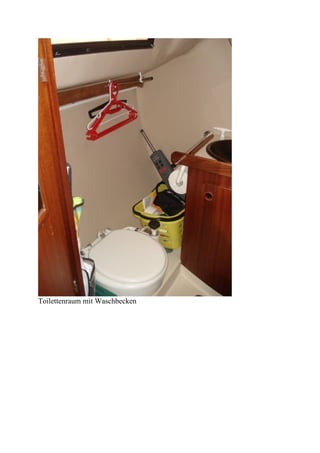 Toilettenraum mit Waschbecken
 