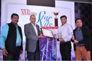  	EPSON India receives Best Projector-LCD,Dot matrix printer at Star Nite Awards 2013
