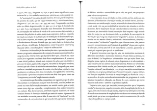 Escola pública e pobreza no Brasil
2.347 e, em 1945, chegaram a 7.058, o que é muito significativo num
universo de 41.202 estabelecimentos que ministravam ensino primário).
As "instituições" vinculadas à saúde também tiveram grande expansão.
Os pelotões de saúde, que em 1937 existiam em 477 unidades escolares,
chegaram a l . 70 1, em l 94 l, e a 2.495, em 1945. Comparando aos dados
sobre os clubes desportivos (de 286 para 57 1) e as ligas da bondade (de
4 37 para 8 33), cuja expansão dependia mais diretamente dos interesses
de participação dos usuários da escola e de certos setores da sociedade, o
aumento dos pelotões da saúde, muito mais expressivo, indica o empenho
do Estado na indução da multiplicação de instituições de determinado tipo.
Não se deve esquecer, no entanto, que esse maior "empenho" expressava
o fortalecimento do setor da saúde que, por outro lado, se devia em boa
parte à força e à infiltração do higienismo, como foi possível observar na
discussão sobre a consolidação do campo da saúde escolar.
O aumento e a diversificação das instituições intra e periescolares sinali-
zavam o progressivo adensamento do conjunto de assuntos que iam ficando a
cargo da escola. E de tal forma que é possível dizer que, a essa alt·Jra, a ação
escolar já se organizava conforme duas faces complementares. A primeira,
a mais visível, podia ser situada num conjunto de ações que comtituíam o
processo de ensino, aparecendo, em geral, vinculadas às disciplinas escolares,
mesmo que sob a forma de atividades extraescolares. A segunda, por vezes,
podia ser vinculada ao processo de ensino e às disciplinas escolares, mas
geralmente se realizava, além dessa vinculação, com significativa autonomia,
atravessando o processo educativo escolar sem dele fazer parte como um
"componente curricular" explicitamente situado.
As instituições aqui discutidas compunham esse segundo grupo de ações.
Elas existiam e se realizavam na e por meio da escola, mas não podiam ser
postas na conta da formação educativa, em sentido estrito, pois se reali-
zavam como algo que a excedia e complementava. Seu caráter formativo
era evidente. Mas ele se realizava, sobretudo naquele momento, de modo
bastante distinto da formação realizada por meio do ensino. A presença de
tais atividades na escola parecia falar de uma série de "ausências" na vida
extraescolar e de certos intuitos de que a escola viria a propiciar mudanças
3. O robustecimento da escola
de hábitos, atitudes e mentalidades que a vida, em geral, não propiciava
para inúmeros segmentos.
A incorporação dessas atividades na vida escolar, porém, ainda que não
alterasse profundamente a formação escolar, em sentido estrito, alterava-a
fortemente em sentido amplo, ou seja, no sentido do alcance da escola sobre
a vida social e de sua permeabilidade a intenções não situadas no núcleo
do ensino_ Parte importante do que a escola realizava concreta ou simbo-
licamente por intermédio dessas instituições dizia respeito a algo situado
além do ensino ou em detrimento dele, na produção de uma espécie de
"formação" que, longe de simplesmente "expandir" o alcance da formação
escolar em seu sentido clássico, modificava-a estruturalmente, dotando-a
de um caráter "civilizatório" específico, que, diversas vezes, não parecia
requerer necessariamente uma"educação de qualidade", já que outra espécie
de educação parecia antecedê-la em importância e, mesmo, apresentar-se
como pré-requisito para que ela se justificasse.
É possível encontrar esse tipo de ação em instituições escolares de
diferentes sociedades e momentos históricos. O que chama a atenção, no
caso do Brasil, é a frequência e a intensidade com que ações desse tipo,
dirigidas a essa espécie de educação prévia, disputavam e se sobrepunham à
ação educativa em seu sentido menos instrumental. Podiam ser observadas
no destaque dado à saúde escolar, nas "instituições escolares" e, ainda, nas
"missões culturais", nas décadas de 1930 a 1950; nas ações socioeducativas
embutidas em programas dirigidos aos "carentes", durante o regime militar;
nas "funções ampliadas" da escola de tempo integral, na década de l 980, e
na nova leva de ações socioeducativas embutidas em programas de renda
~Ínima vinculados à educação, na década de l 990, assuntos que serão
tratados ainda neste e também no próximo capítulo.
Importa reter, aqui, que isso tudo permite perceber que a "expansão
escolar" já incorporava, naquele momento, além da ampliação da oferta de
vagas, certo robustecimento da ação escolar, expresso nas utilizações concretas
da escola e nas tentativas de ampliação de seu alcance na orientação da vida
social, ainda que a isso correspondessem outros esvaziamentos, da escola
e da esfera pública no campo social.
197
 