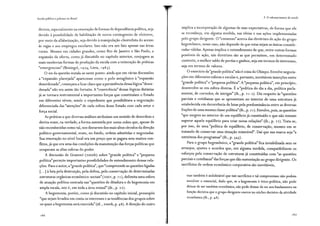 Escola pública e pobreza no Brasil
diretos, especialmente na renovação de formas de dependência política, seja
devido à possibilidade de habilitação de novos contingentes de eleitores,
por meio da alfabetização, seja devido à manipulação clientelista do acesso
às vagas e aos empregos escolares. Isso não era um fato apenas nas áreas
rurais. Mesmo em cidades grandes, como Rio de Janeiro e São Paulo, a
expansão da oferta, como já discutido no capítulo anterior, conjugava as
mais modernas formas de produção da escola com a reiteração de práticas
"emergenciais" (Beisiegel, 1974; Lima, 198 3).
O xis da questão instala-se neste ponto: ainda que em várias discussões
a "expansão planejada" aparecesse como o polo antagônico à "expansão
desordenada", começava a ficar claro que a persistência dessa lógica"desor-
denada" não era assim tão fortuita. A "convivência" dessas lógicas distintas
já se tornara instrumental a importantes forças que constituíam o Estado
em diferentes níveis, sendo o expediente que possibilitava a negociação
diferenciada das "atenções" de cada esfera desse Estado com cada setor e
força social.
As práticas a que diversas análises atribuíam um sentido de desordem e
deriva eram, na verdade, a forma assumida por outras ordens que, apesar de
não reconhecidas como tal, nos discursos dos mais altos círculos da direção
político-governamental, eram, no fundo, ordens admitidas e negociadas.
Sua renovação no nível local era um preço que se pagava sem muitos con-
flitos, já que era uma das condições da manutenção das forças políticas que
ocupavam as altas esferas do poder.
A discussão de Gramsci (2ooob) sobre "grande política" e "pequena
política" permite importantes possibilidades de entendimento dessas rela-
ções. Para o autor, a"grande política", que "compreende as questões ligadas
[... ] à luta pela destruição, pela defesa, pela conservação de determinadas
estruturas orgânicas econômico-sociais" (2002, p. 21), delimita uma esfera
de atuação política centrada nas "questões de ditadura e de hegemonia em
ampla escala, isto é, em toda a área estatal" (ib., p. 22).
A hegemonia, porém, como já discutido no capítulo inicial, pressupõe
"que sejam levados em conta os interesses e as tendências dos grupos sobre
os quais a hegemonia será exercida" (id., 20oob, p. 48). A direção do outro
166
·~.
3. O robustecimento da escola
implica a incorporação de algumas de suas expectativas, de forma que ele
se reconheça, em alguma medida, nas ideias e nas ações implementadas
pelo grupo dirigente. O "consenso" acerca das diretrizes de ação do grupo
hegemônico, nesse caso, não depende de que estas sejam as únicas conside-
radas válidas. Apenas implica o entendimento de que, entre outras formas
possíveis de ação, tais diretrizes são as que permitem, em determinado
contexto, o melhor saldo de perdas e ganhos, seja em termos de interesses,
seja em termos de valores.
O exercício da"grande política"não é coisa do Olimpo. Envolve negocia-
ções em diferentes esferas e escalas e, portanto, inevitáveis inserções entre
"grande política" e "pequena política". A "pequena política", em princípio,
desenvolve-se em esfera diversa. É a "política do dia a dia, política parla-
mentar, de corredor, de intrigas" (ib., p. 21 -2). Diz respeito às "questões
parciais e cotidianas que se apresentam no interior de uma estrutura já
estabelecida em decorrência de lutas pela predominância entre as diversas
frações de uma mesma classe política" (ib., p. 21). Envolve, pois, as questões
"que surgem no interior de um equilíbrio já constituído e que não tentam
superar aquele equilíbrio para criar novas relações" (ib., p. 22). Trata-se,
por isso, de uma "política de equilíbrio, de conservação, mesmo em se
tratando de conservar uma situação miserável". Daí que sua marca seja "a
estreiteza dos programas" (ib., p. 34_ç).
Para o grupo hegemônico, a "grande política" fica inviabilizada sem os
arranjos, ajustes e acordos que, em alguma medida, compatibilizem os
esforços pela conservação de estruturas já constituídas com "as questões
parciais e cotidianas" das forças que dão sustentação ao grupo dirigente. Os
s~crifícios de ordem econômico-corporativa são inevitáveis,
mas também é indubitável que tais sacrifícios e tal compromisso não podem
envolver o essencial, dado que, se a hegemonia é ético-política, não pode
deixar de ser também econômica, não pode deixar de ter seu fundamento na
função decisiva que o grupo dirigente exerce no núcleo decisivo da atividade
econômica (ib., p. 48).
 