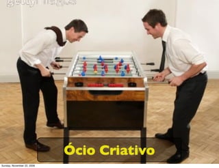 Disclaimer
         Os modelos mentais atualmente difundidos em muito se
         relacionam com a insustentabilidade sócio-econômica de vários
         setores. Herdadas da revolução industrial, as formas de trabalho
         consolidadas por filosofias de comando e controle e processos
         em estilo linha de montagem não são compatíveis com a atual
         economia do conhecimento. Na computação, métodos
         tradicionais de desenvolvimento de software têm sido duramente
         criticados por sua incompatibilidade às necessidades criativas e
         dinâmicas do setor. Neste sentido, o Manifesto 2.0 é um grito em
         favor a uma nova escola de pensamento, gerida por valores em
         favor da agilidade, qualidade de vida, da sustentabilidade
         econômica e social, da criatividade, liderança, criatividade e
         motivação. Através da análise de comportamentos modernos,
         apresentaremos esta nova escola do pensamento, comparando
         costumes obsoletos com tendências 2.0 e refletindo sobre o
         cenário da TI nos próximos anos.
Monday, November 23, 2009
 