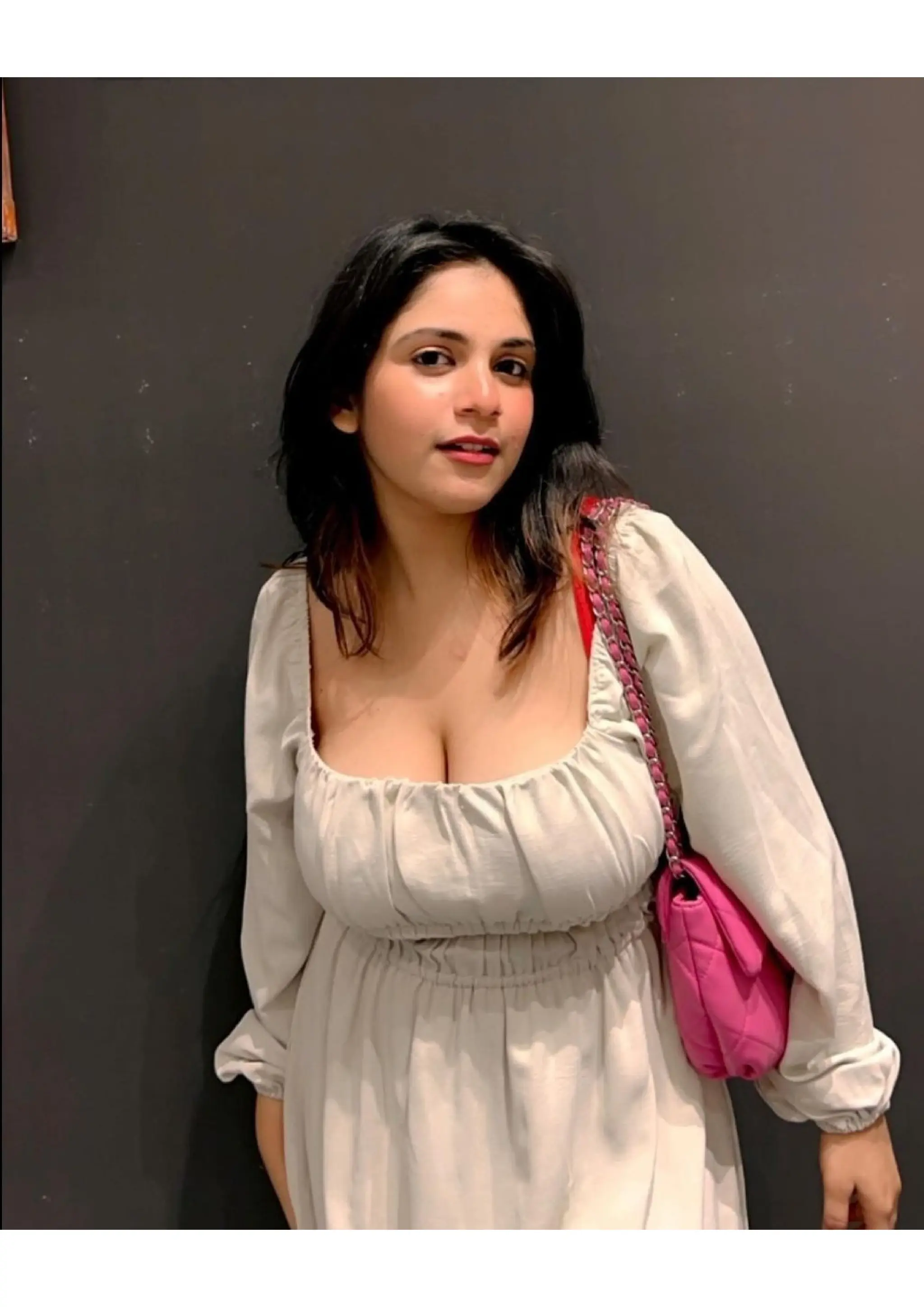 Ahmedabad Escort Service Ahmedabad Call Girl 0000000000