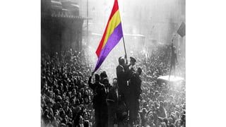 • A derrota do bando republicano é total e o bando rebelde, liderado
por Francisco Franco e co apoio decisivo das ditadura...