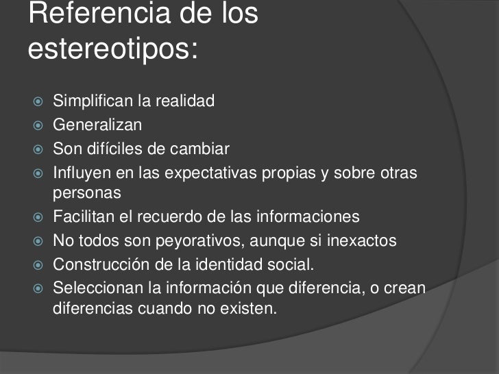 Procesos cognitivos   La forma de percibir la realidad social es formando    categorías, marcando las diferencias entre e...