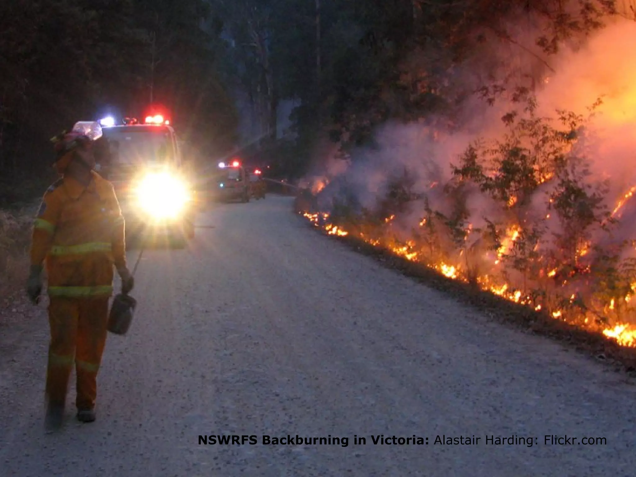 NSWRFS Backburning in Victoria:  Alastair Harding: Flickr.com 