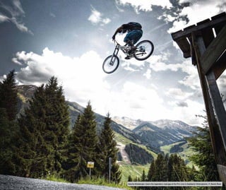 Sascha Kleeberger clears the legendary road gap at the Pro-Line in Saalbach/ Hinterglemm. P: Daniel Roos
 